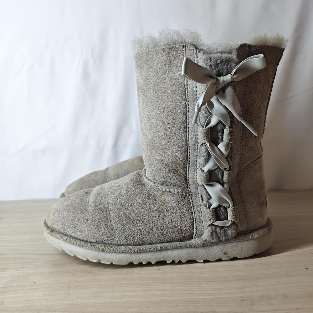 UGG Boots Youth Size 6 Gray Suede Shearling Bow Back Fur Lined Winter Mid Calf